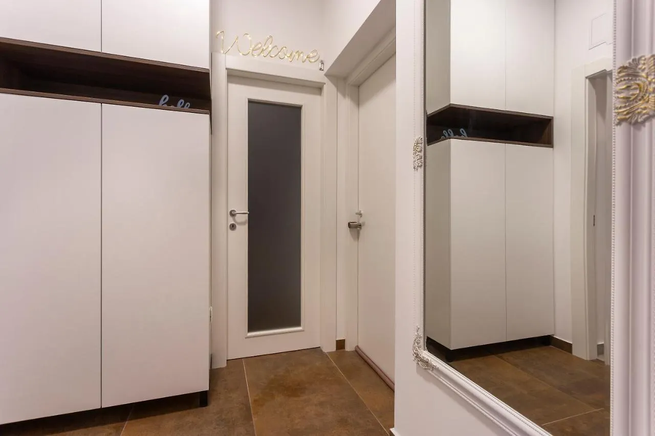Place4U#1⋆New⋆Central Location⋆Parking⋆Awesome Πούλα Κροατία