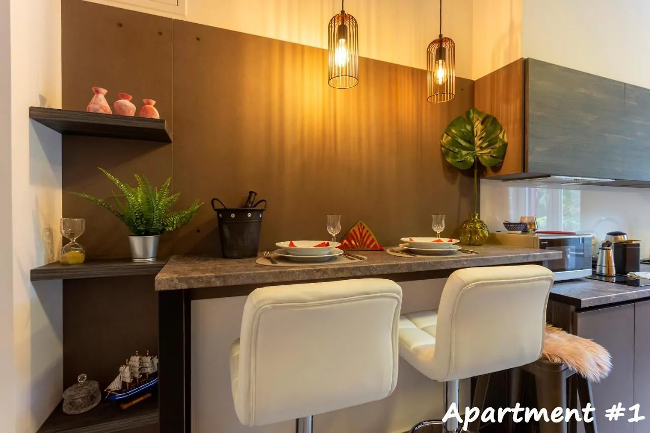 Place4U#1⋆New⋆Central Location⋆Parking⋆Awesome Πούλα 0*,  Κροατία